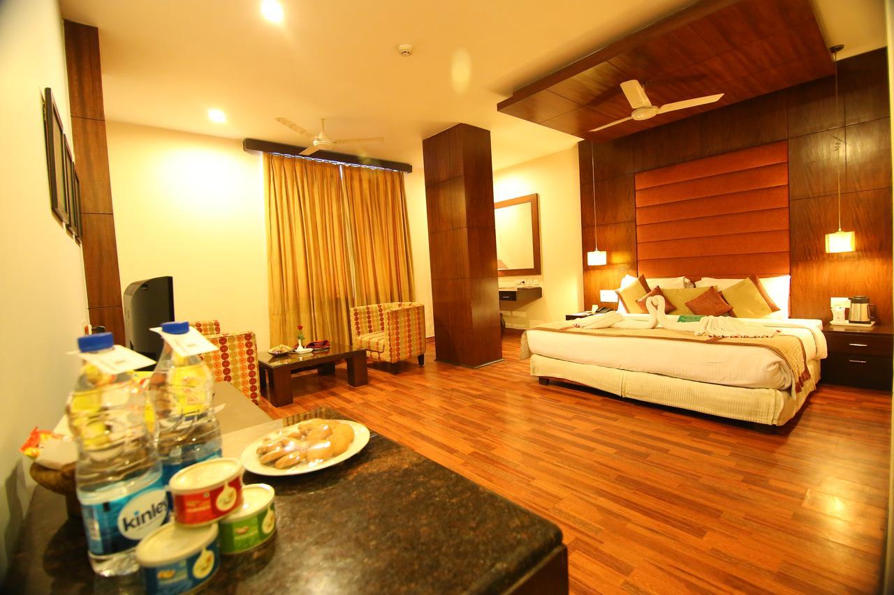 פארידבד Cs Boutique Hotel מראה חיצוני תמונה