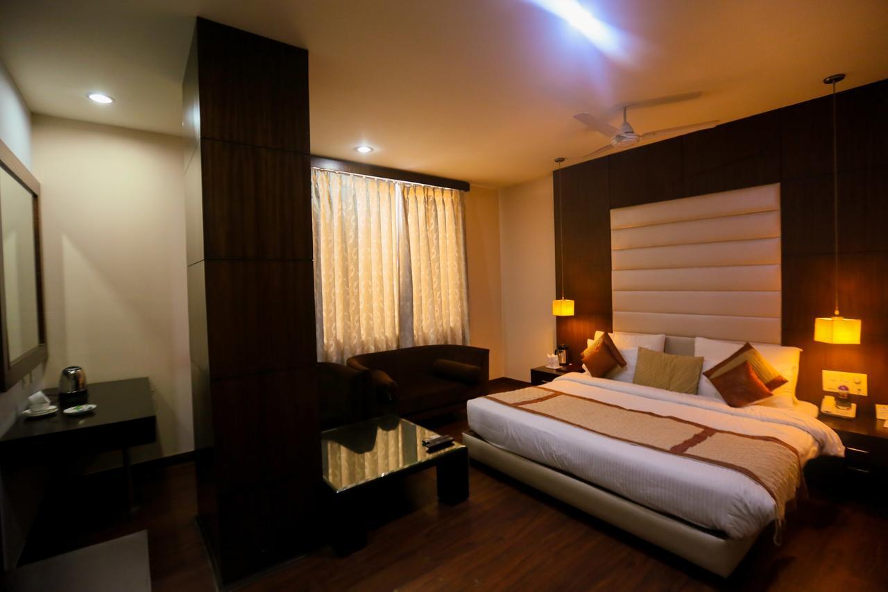פארידבד Cs Boutique Hotel מראה חיצוני תמונה